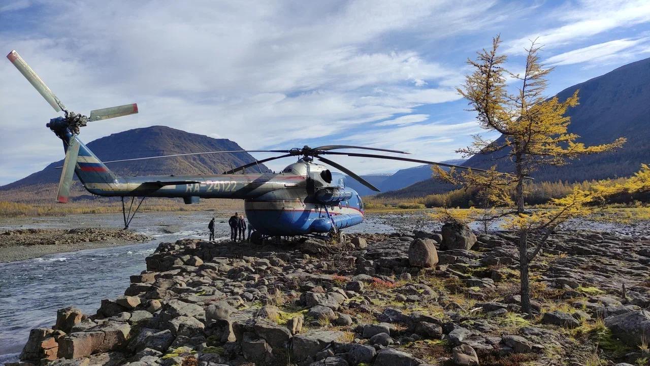 Вертолетная экскурсия на Иркиндинский водопад